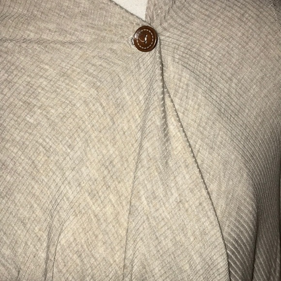 2/$35 h.i.p. Beige cardigan - Picture 4 of 5